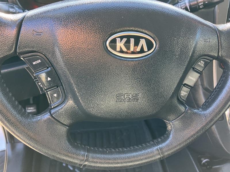 kia Rondo 2012 - 3