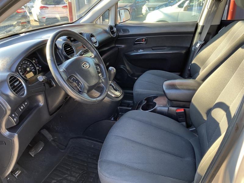 kia Rondo 2012 - 6