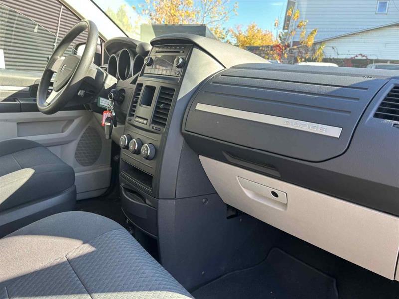 dodge Grand Caravan 2010 - 10