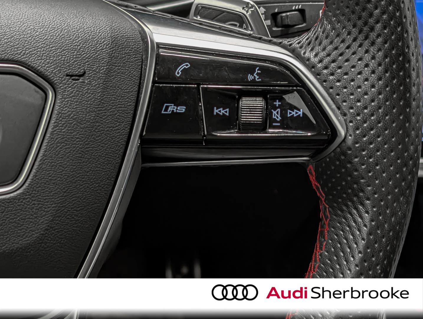 audi RS 6 Avant 2023 - 12