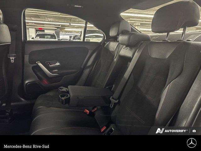 mercedes-benz A 2022 - 26