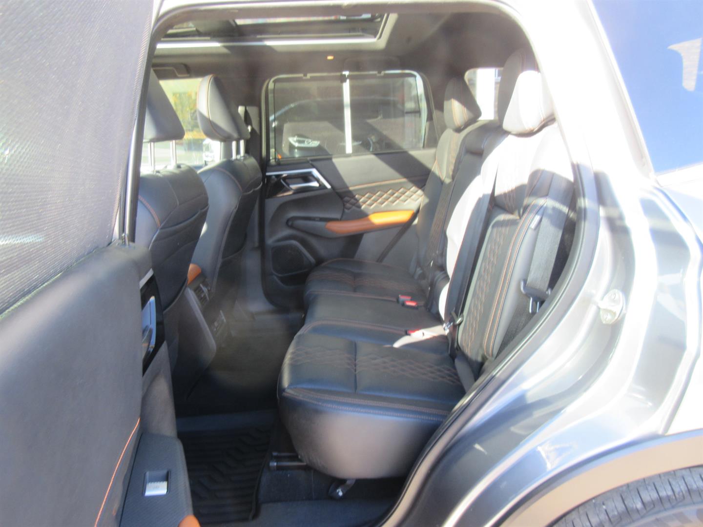 mitsubishi Outlander 2022 - 21