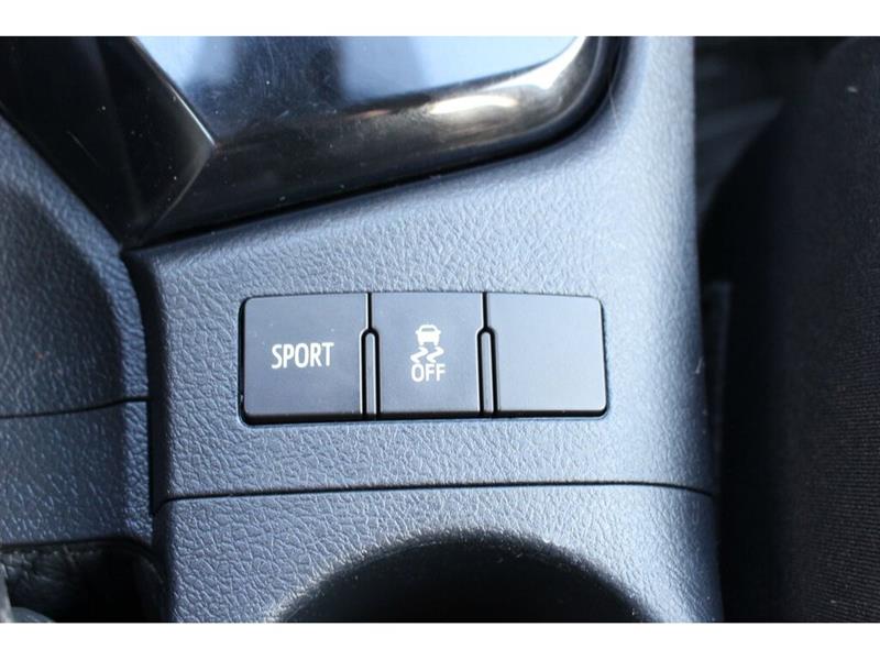 toyota Corolla iM 2017 - 35