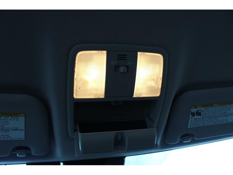 toyota Corolla iM 2017 - 37