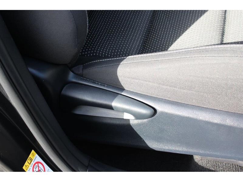 toyota Corolla iM 2017 - 42