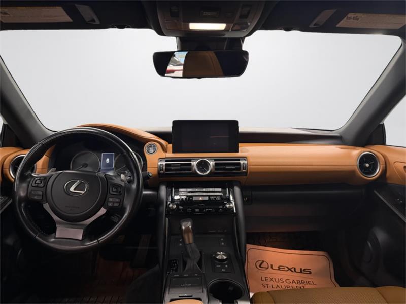 lexus IS 2022 - 12