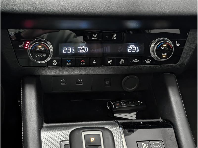 mitsubishi Outlander 2023 - 13