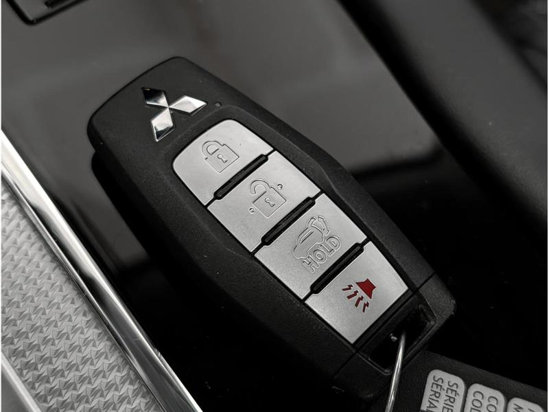 mitsubishi Outlander 2023 - 20