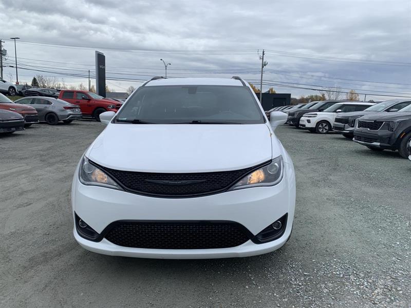 chrysler Pacifica 2020 - 2