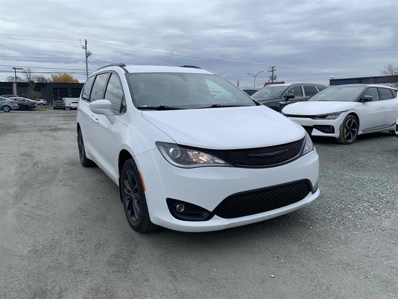 chrysler Pacifica 2020 - 3