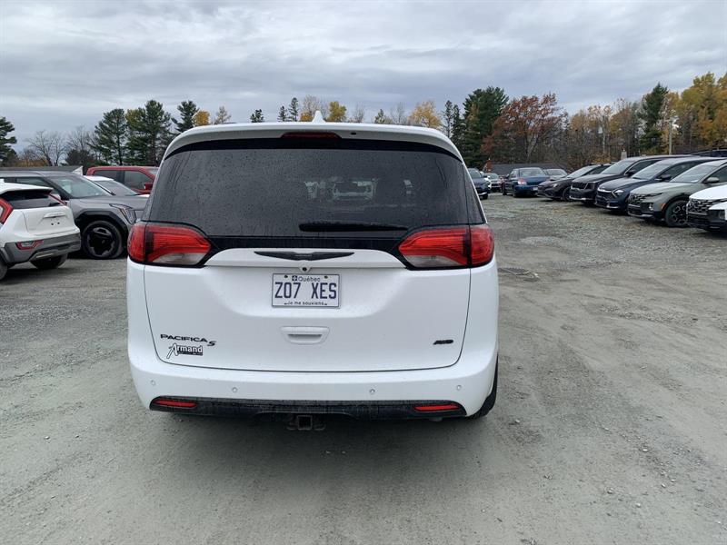 chrysler Pacifica 2020 - 5