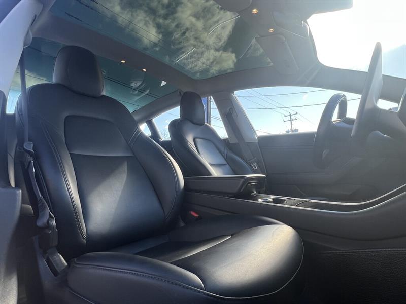 tesla Model 3 2018 - 16