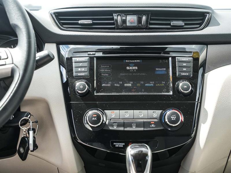 nissan Qashqai 2021 - 24