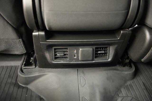 chevrolet Silverado 1500 2024 - 23