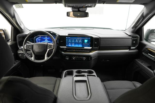 chevrolet Silverado 1500 2024 - 24