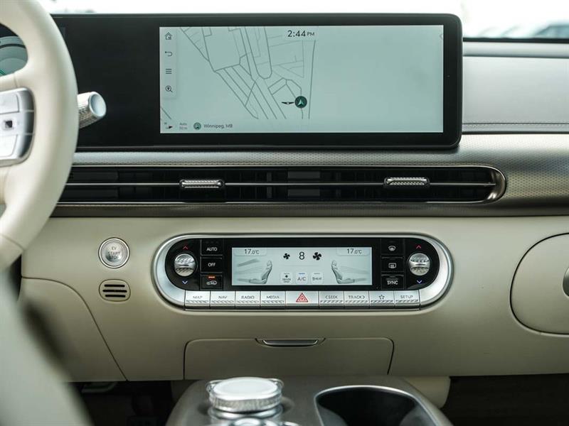 genesis GV60 2023 - 24