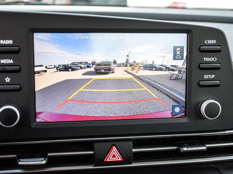 hyundai Elantra 2021 - 24