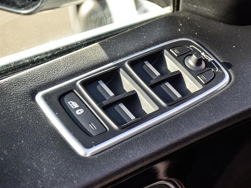 jaguar F-PACE 2020 - 12