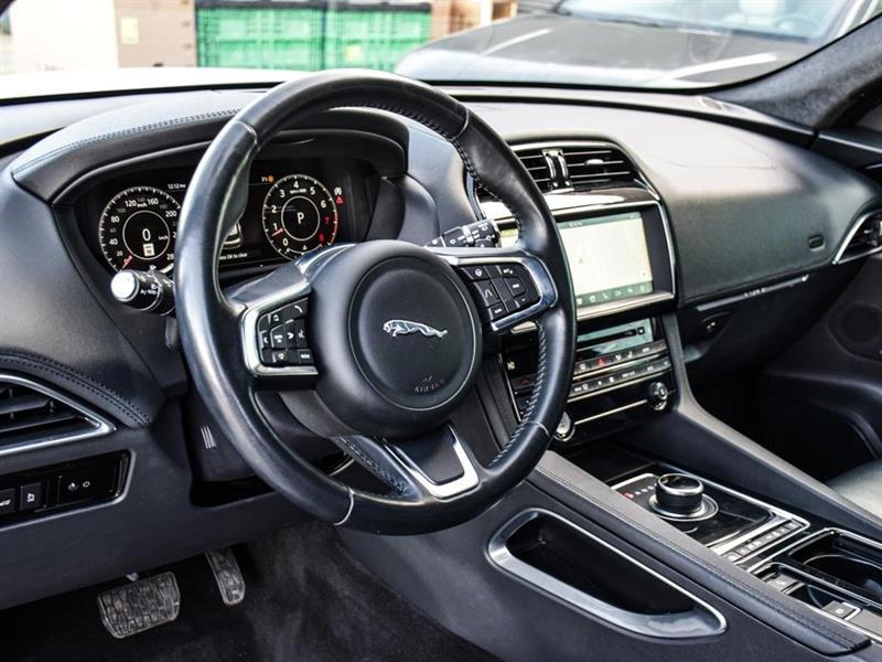 jaguar F-PACE 2020 - 14