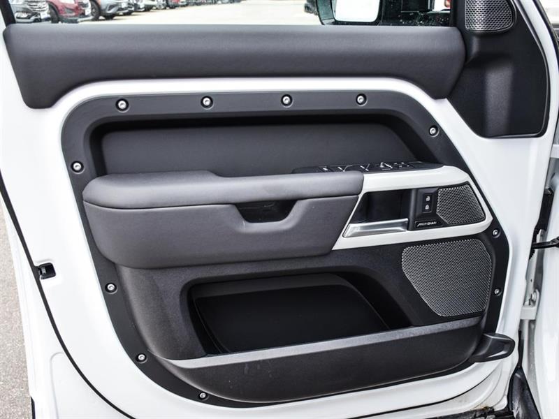 land rover Defender 110 2024 - 10