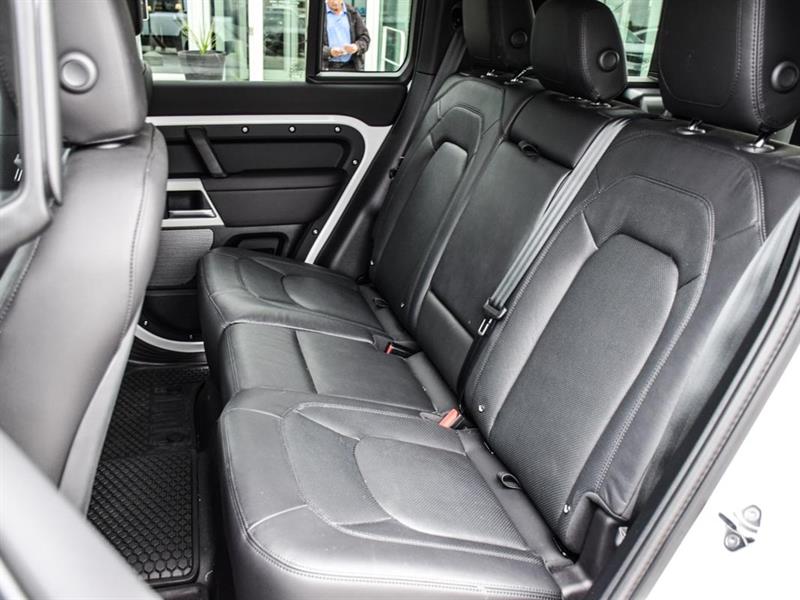 land rover Defender 110 2024 - 15