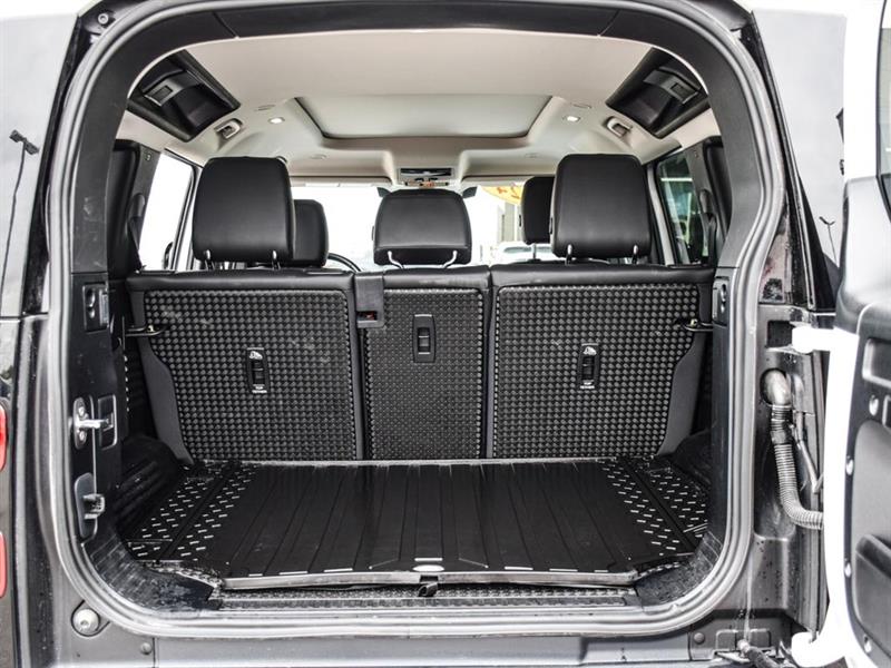 land rover Defender 110 2024 - 24