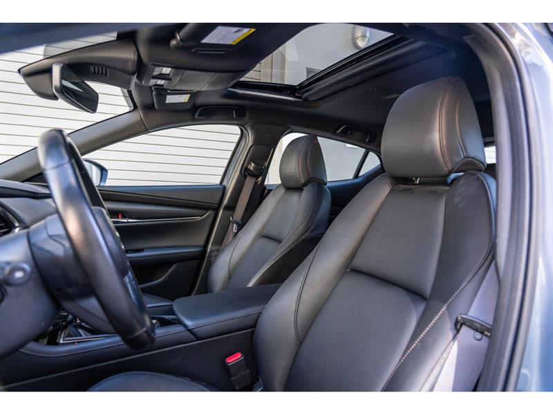 mazda Mazda3 Sport 2022 - 13