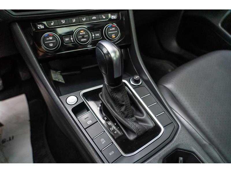 volkswagen Jetta 2020 - 16