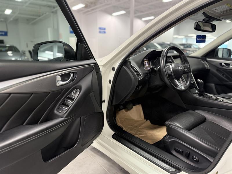 infiniti Q50 2018 - 9