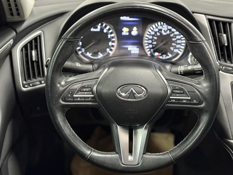 infiniti Q50 2018 - 11