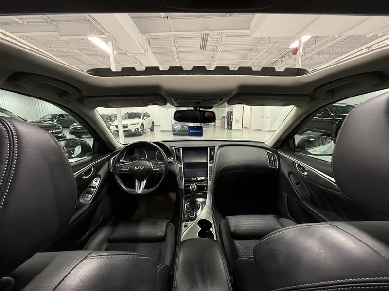 infiniti Q50 2018 - 16