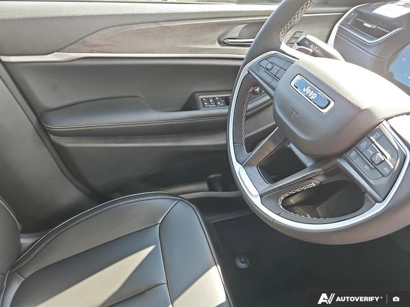 jeep Grand Cherokee 2025 - 17