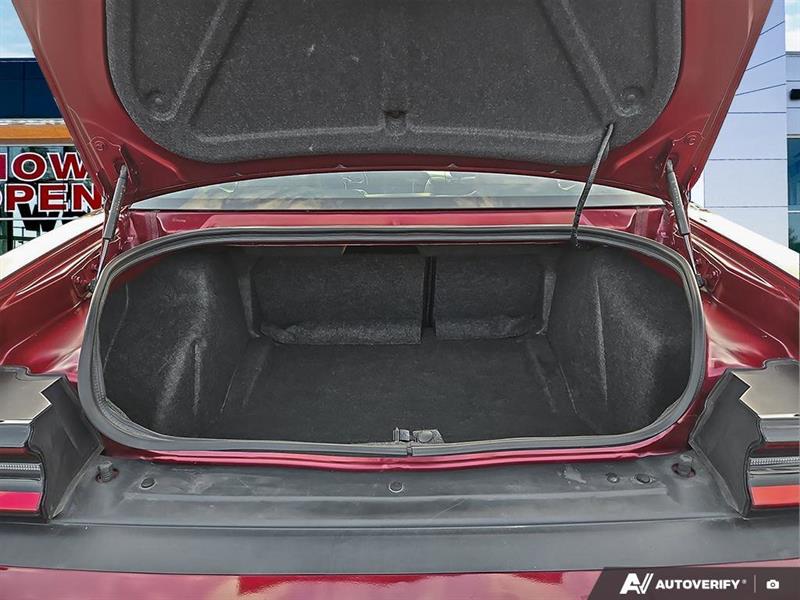 dodge Challenger 2023 - 12