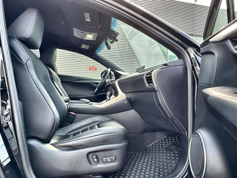 lexus NX 200t 2016 - 27