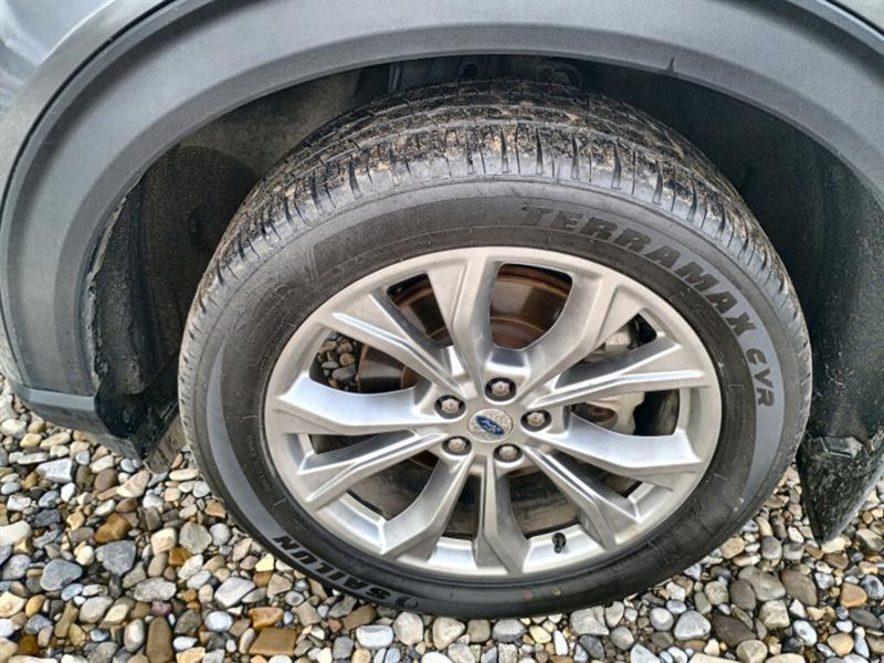 ford Explorer 2022 - 17