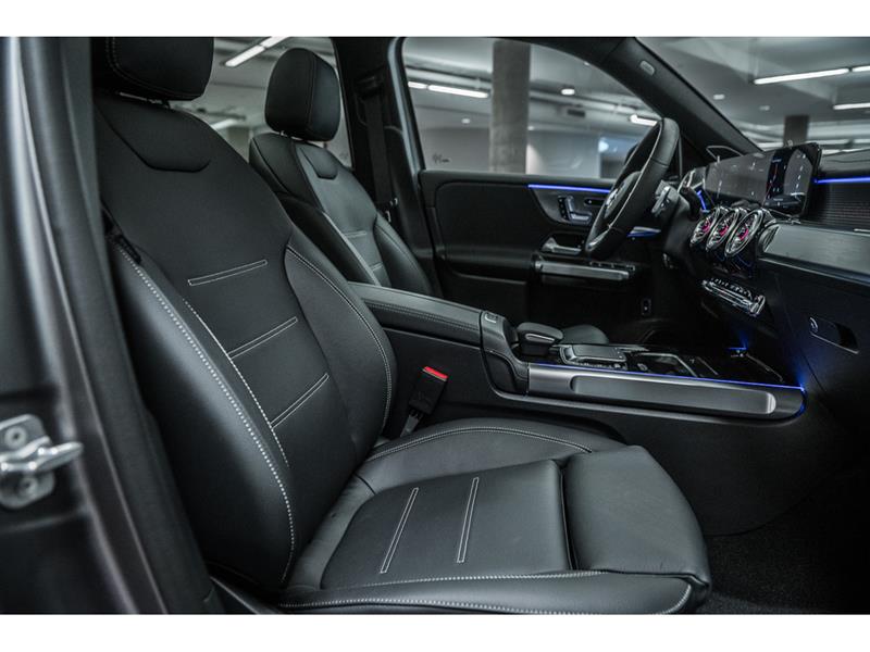 mercedes-benz EQB 2023 - 31