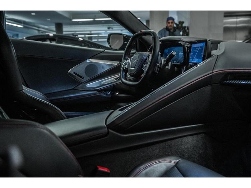 chevrolet Corvette 2022 - 25