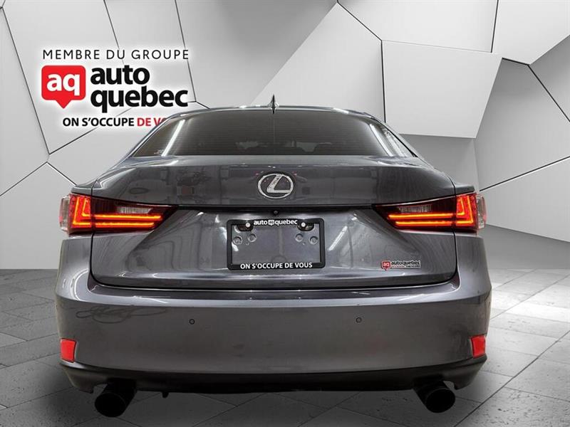 lexus IS 300 2016 - 5