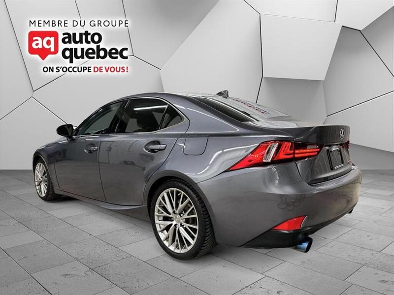 lexus IS 300 2016 - 6