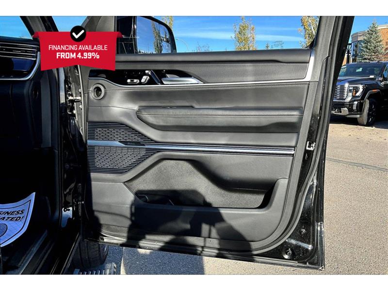 jeep Grand Wagoneer 2023 - 19