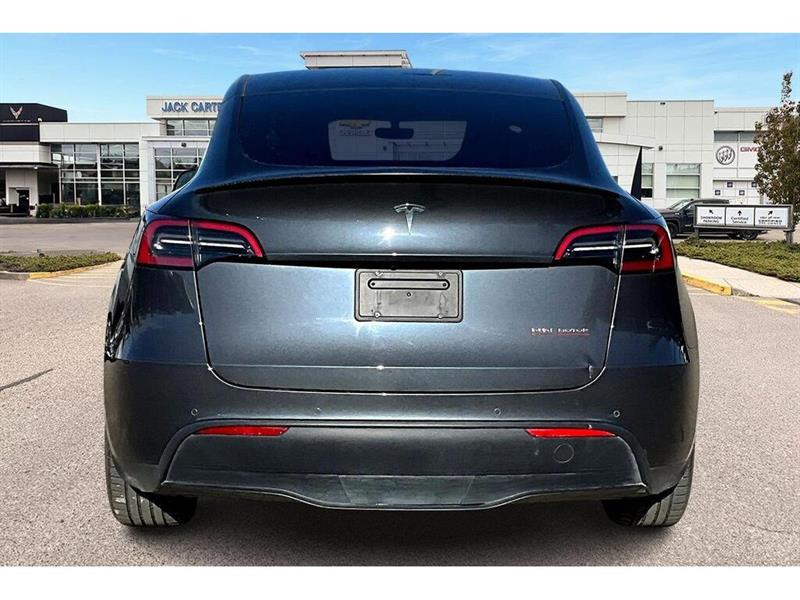 tesla Model Y 2022 - 4