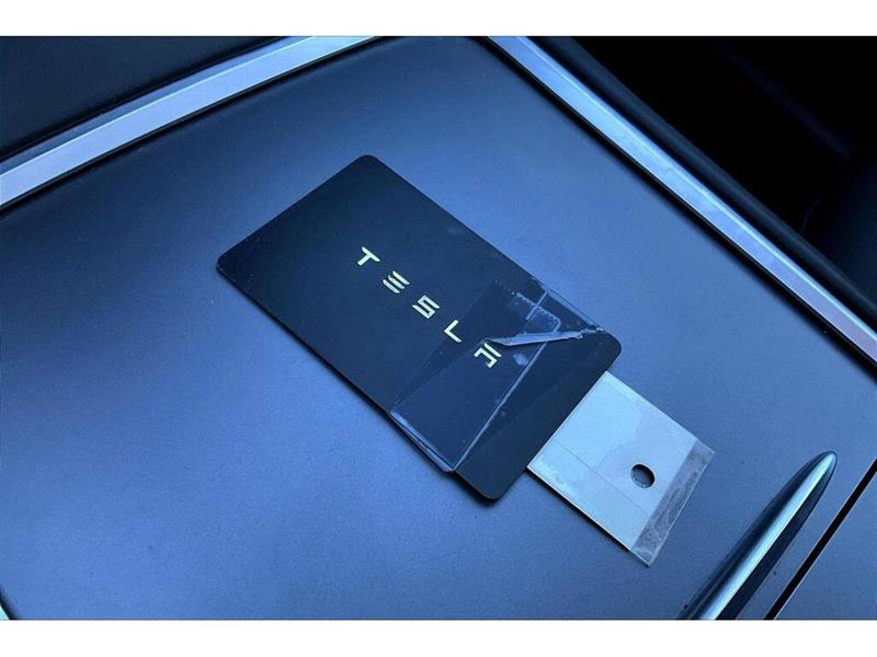 tesla Model Y 2022 - 9