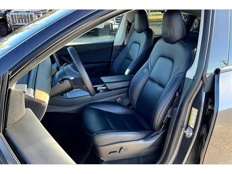 tesla Model Y 2022 - 25