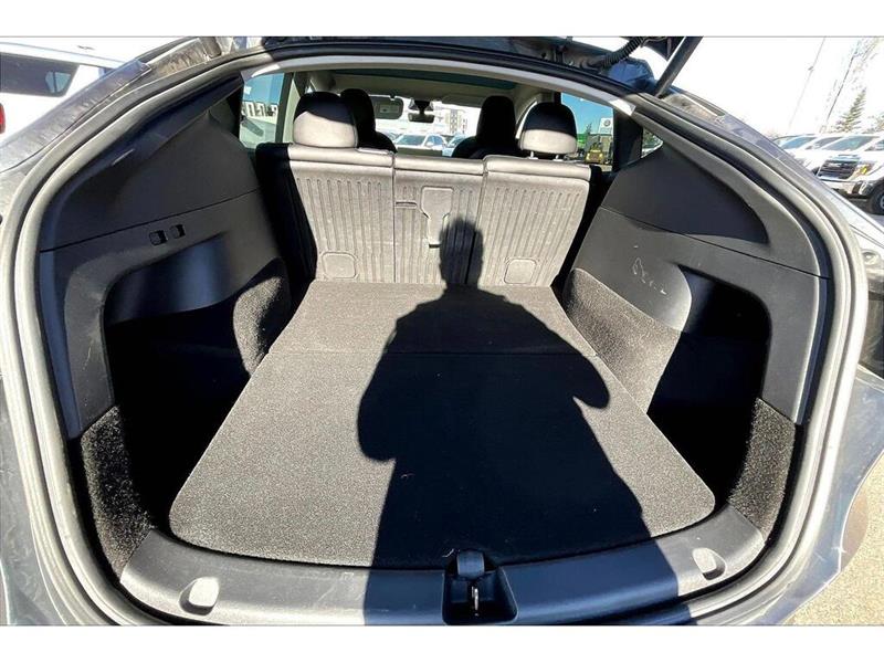 tesla Model Y 2022 - 28