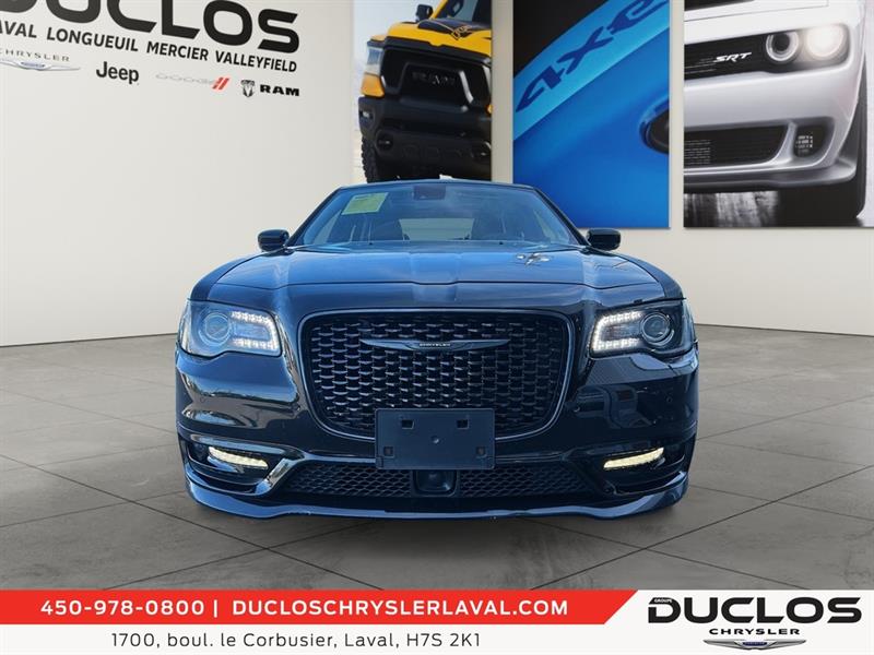 chrysler 300 2023 - 2