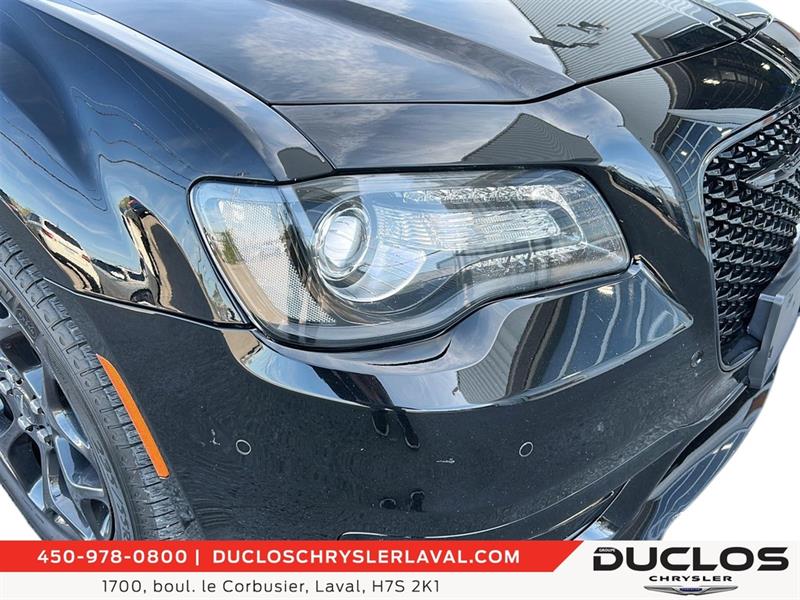 chrysler 300 2023 - 11