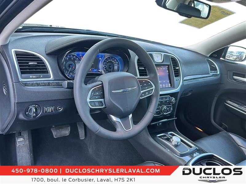 chrysler 300 2023 - 12