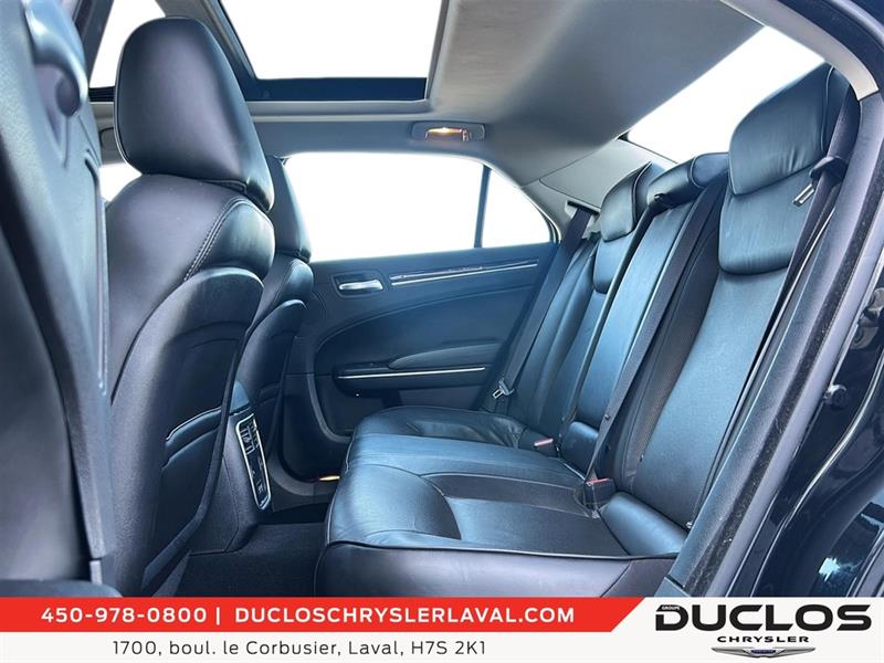 chrysler 300 2023 - 14