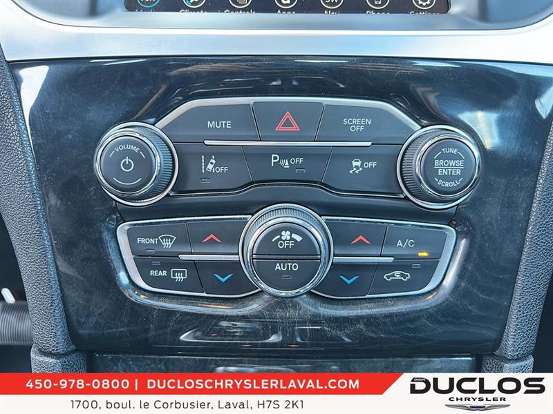 chrysler 300 2023 - 23