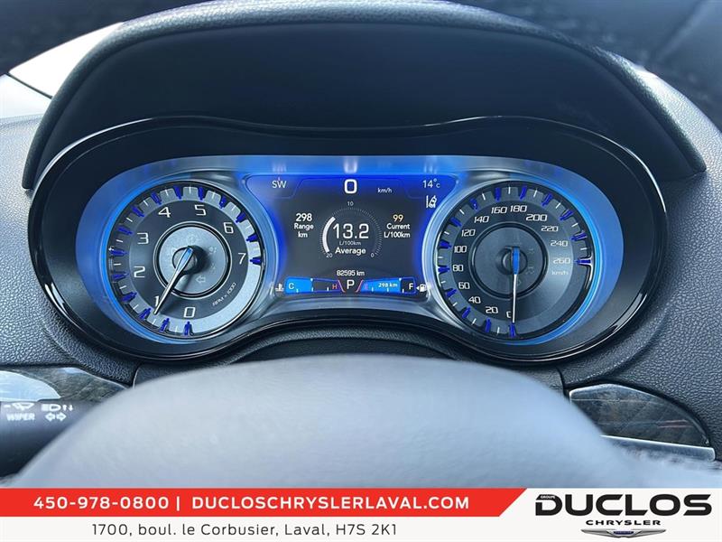 chrysler 300 2023 - 26